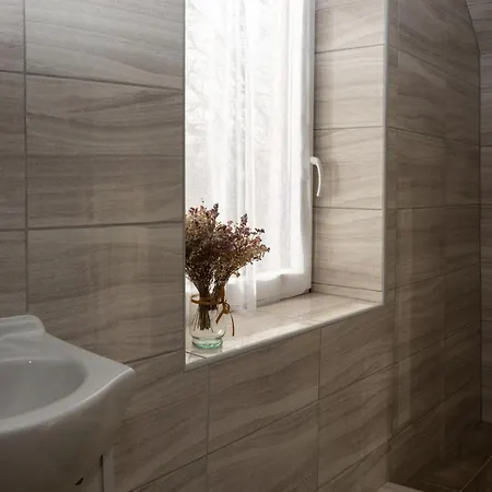 Takacs Pince Apartman Hajos Exterior photo